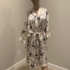Vintage barbazon silky bathrobe
